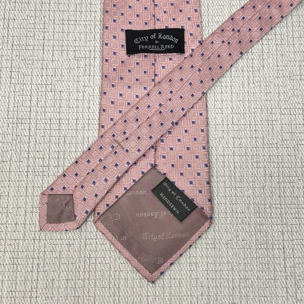 City of London Ferrell Reed‎ Tie Mens OS Pink Geometric Silk Jacquard Handsewn